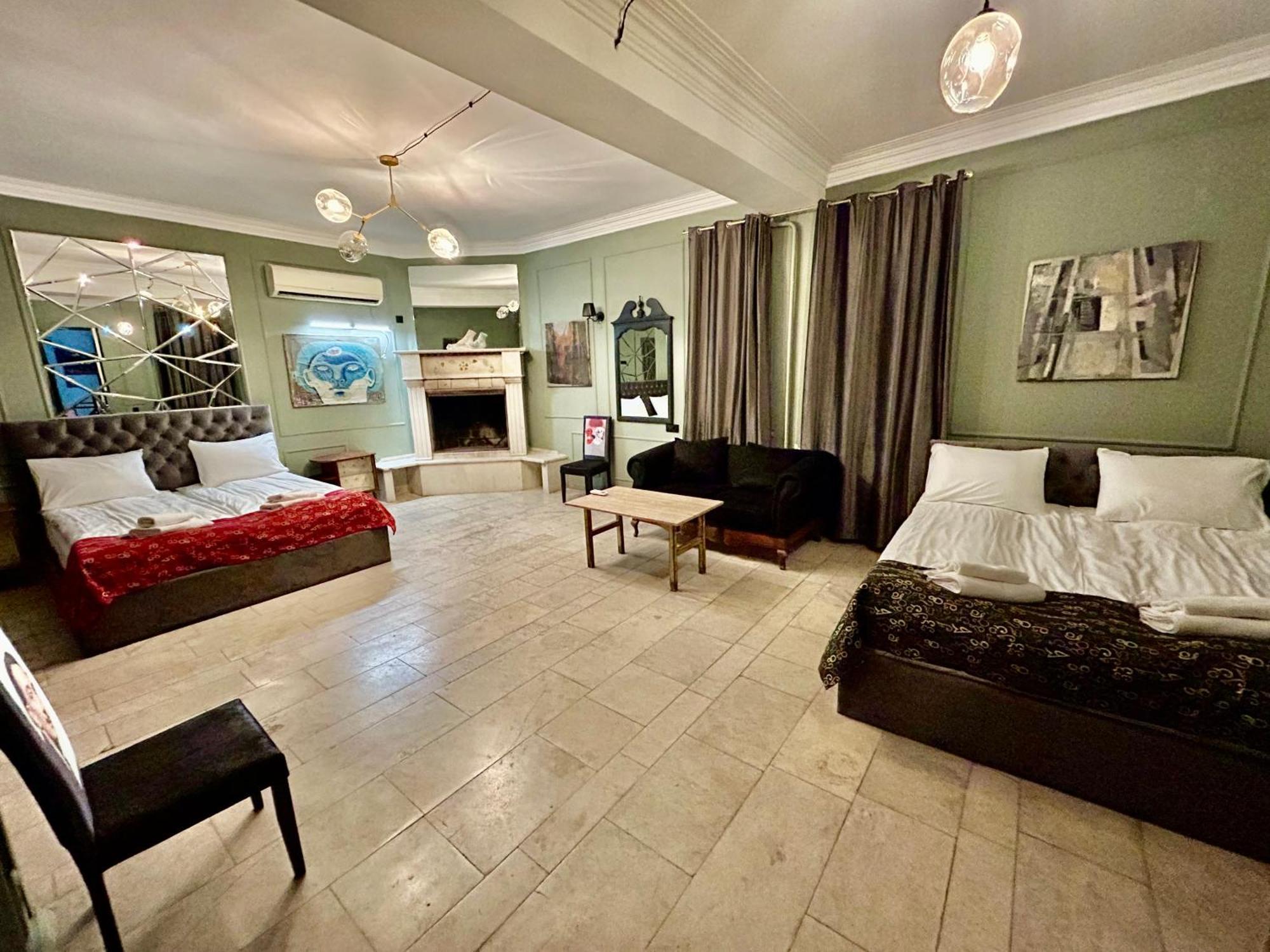 Art Hotel Home Τυφλίδα Εξωτερικό φωτογραφία